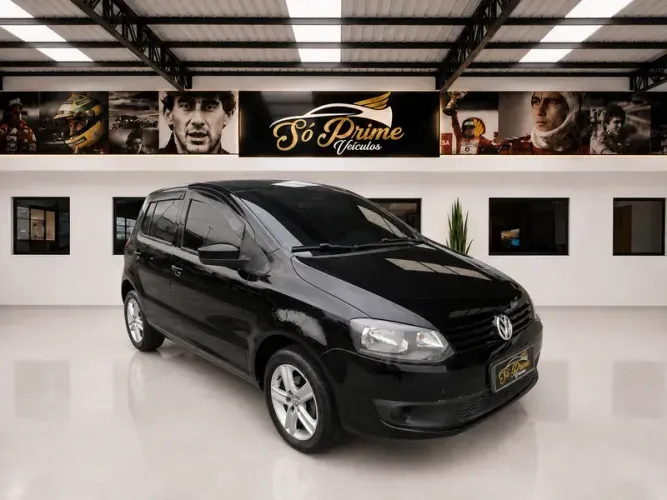 Volkswagen Fox 1.0 MI Total Flex 8V 5P 2014