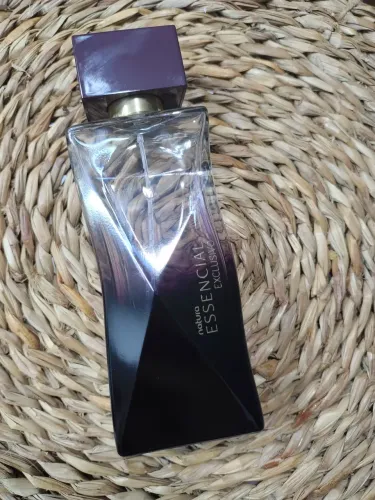 Lote 2 frascos vidros de perfume vazio Natura Essencial Feminino