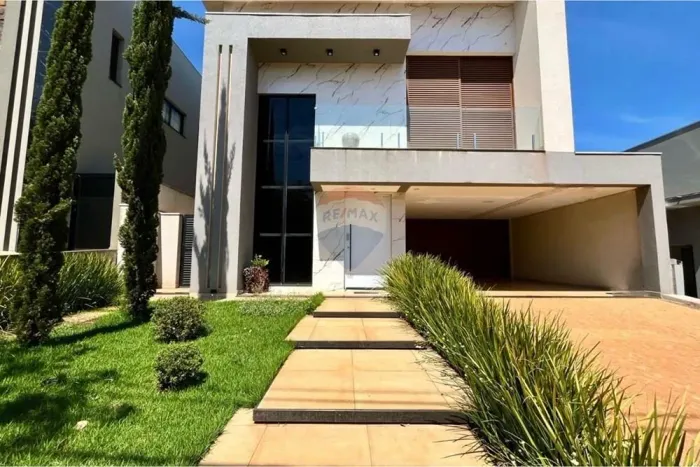 CASA COM 3 QUARTOS SUÍTES PARA ALUGAR NO CONDOMÍNIO PRAÇA DAS FLORES - 264M² - QUINTA DA P