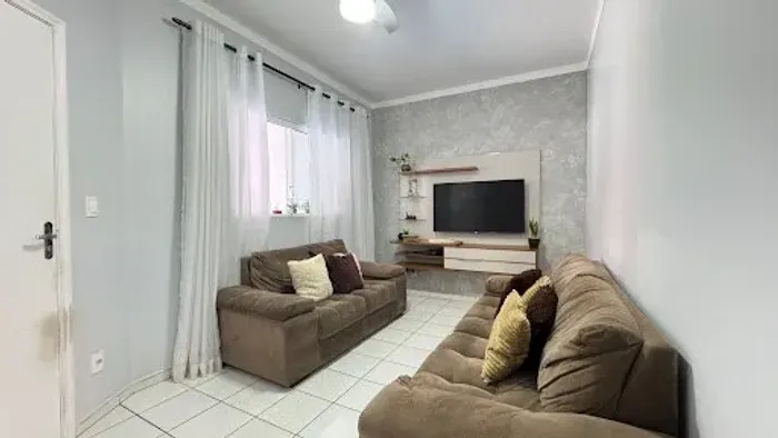 Casa com 3 Dormitórios em Excelente Localização no Luiz Cia em Sumaré