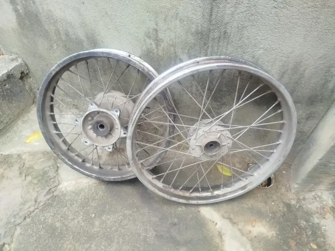 Rodas Bros 160/150 ESD perfeitas só colocar e usar