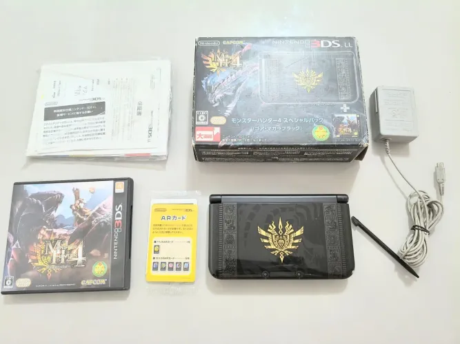 NINTENDO 3DS XL SPECIAL PACK MONSTER HUNTER 4 DESBLOQUEADO