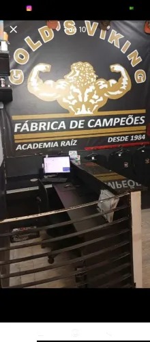 Academia Raiz old School em pleno funcionando