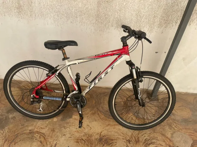 Bicicleta First Grizz