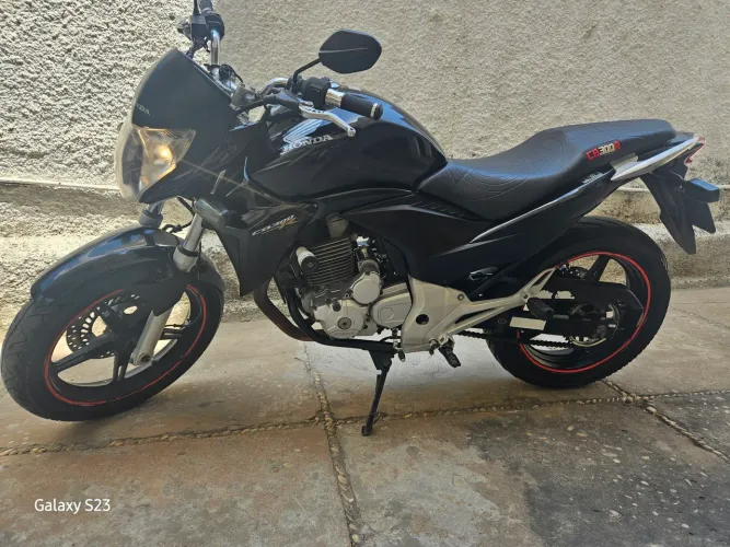 HONDA CB 300 - ANO 2013 