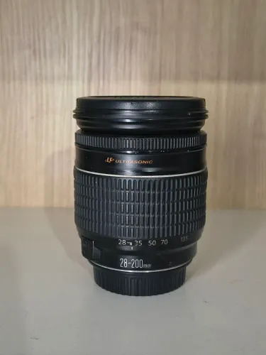 Lente Canon 28-200mm ultrasonic