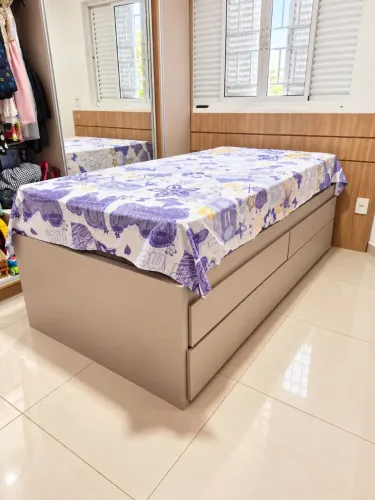 **Cama Solteiro Reforçada com Cama Auxiliar + 2 Gavetas | Estrutura Metálica**<br><br><br>Preço