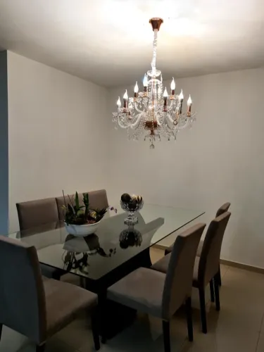 Lustre de Cristal Maria Thereza Clássico ? 8 Braços (Luxuoso)