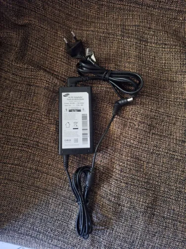 Fonte TV Monitor Samsung 19V 2,53A 48W