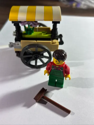 Lego Vendedor de flores 40140