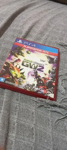 Vendo jogo Plants vs Zombies Garden Warfare 2 para PS4 ( mídia física)