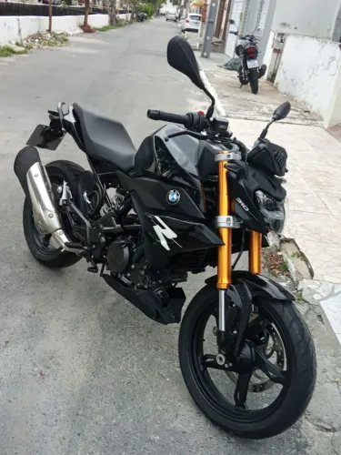 BMW G310r