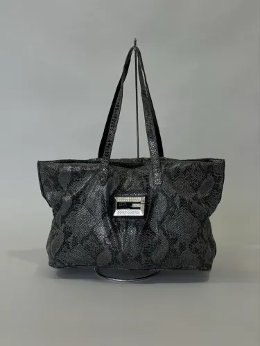 bolsa guess snake