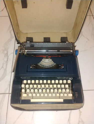 Máquina de escrever 