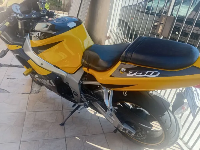 Vendo ou troco por carro no valor de 15.000