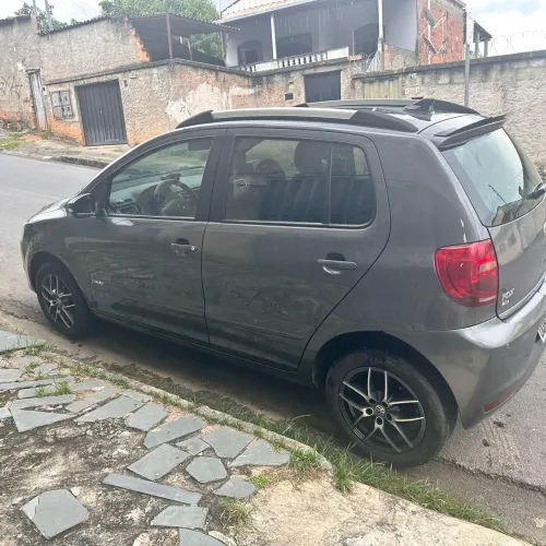Volkswagen Fox 1.0 MI Total Flex 8V 5P 2013