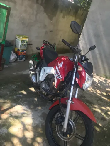 Titan 150 2015