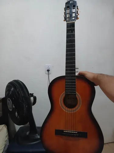 Violão classico de nylon. Pra vender logo
