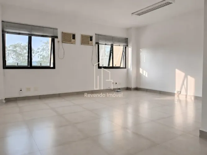 Oportunidade única: Sala comercial à venda em Alphaville Centro Industrial E Empresarial/a