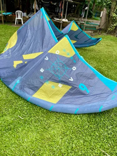 Kite Doutone SLS Evo tamanho 9 2022/2023