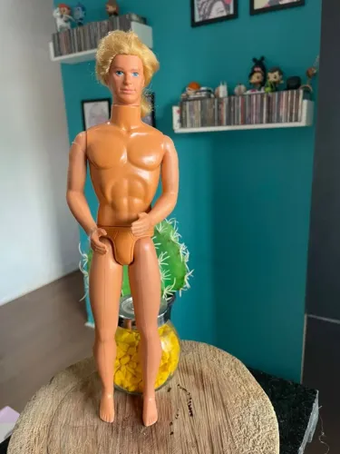 Boneco Ken Raro Doll The rockers Anos 80 (Cabelo Cortado) - Usada