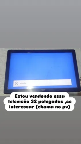 Vendo uma televisão de 32 polegadas. 