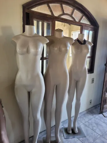 Manequins