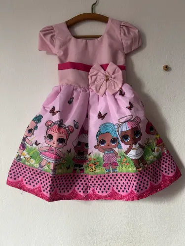 Vestido infantil Lol - tamanho P ( veste 2/3 anos )