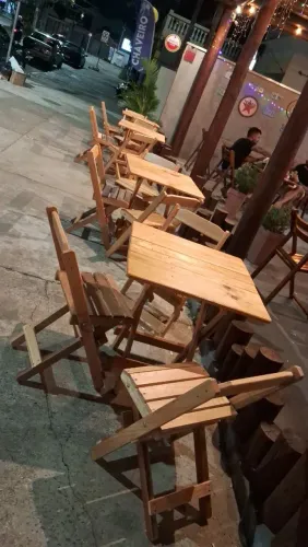jogos de mesa e cadeiras