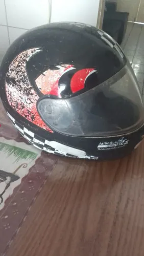 Capacete