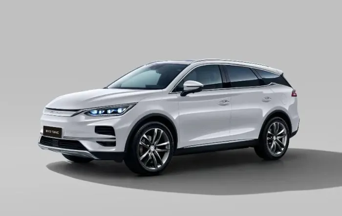 BYD Tan EV 4X4 (elétrico) 2025