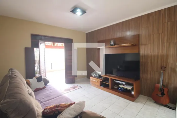 Casa à Venda - Cidade Dutra, 3 Quartos, 250 m2
