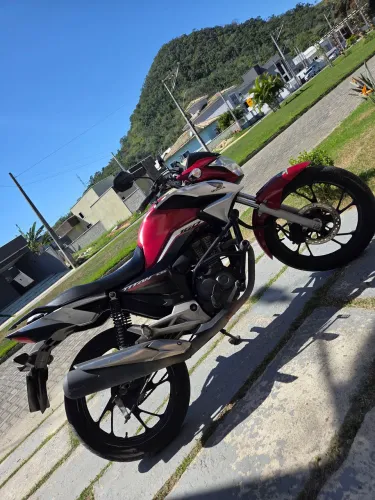 Titan 160 23/24 (pego nmax)