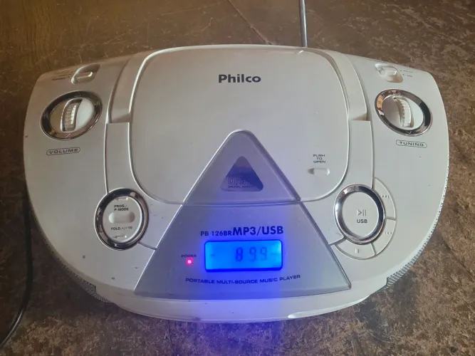 Radio gravador com Am, Fm, toca Cd, Aux, usb 