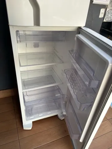 Geladeira Electrolux Frost Free - Para conserto