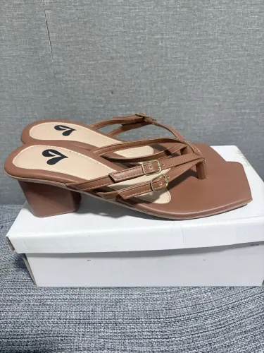 SALTO BLOCO NUNCA USADO 38/39