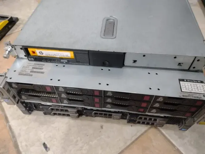 HP storageworks 1760 sas