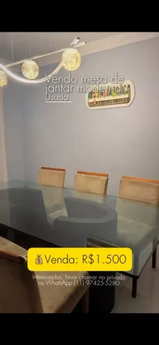 Mesa com 6 cadeiras
