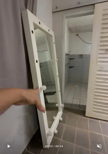 Vendo espelho Camarim 