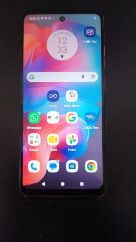 vendo 1 moto g04s..com 128 GG de memória,+ 8 gg de ram novo..som dolby.camera 50 quad pxl