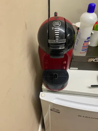 Vendo Cafeteira Dolce gusto