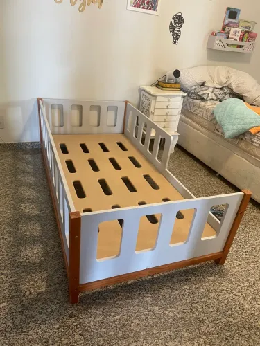 Cama infantil Cinza montessoriana 
