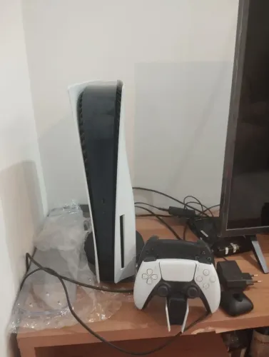 Ps5 + 2 controles originais Sony + estação de carregamento duplo original sony
