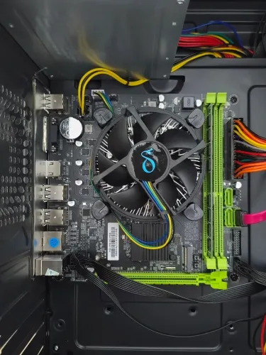 Pc completo novo i5 3470 8gb ram SSD 256gb windows 11