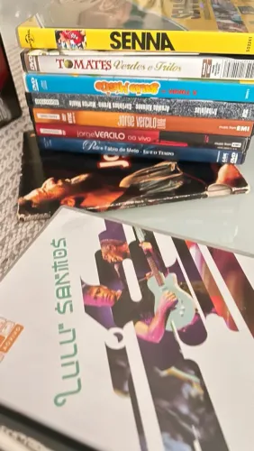 cds e dvds diversos