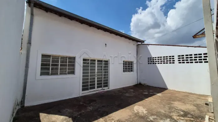 Casa à venda no bairro Jardim Capuava em Nova Odessa/SP