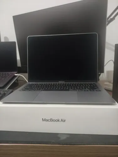 MacBook Air M1 8GB RAM 250GB SSD - Excelente estado