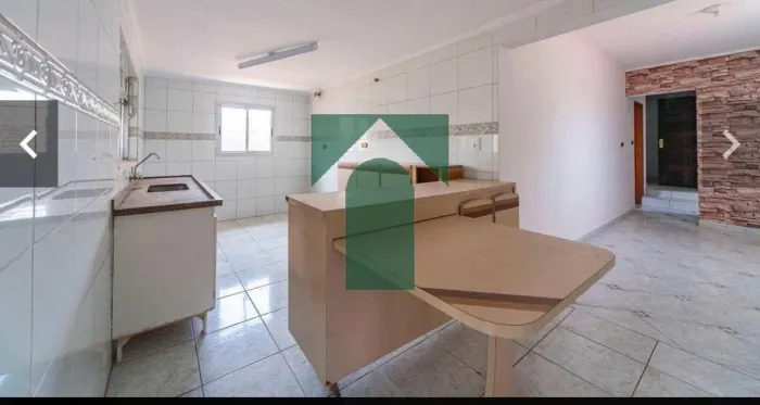 Sobrado à venda com 270m² 3 quartos e 5 vagas (Vila Humaitá)