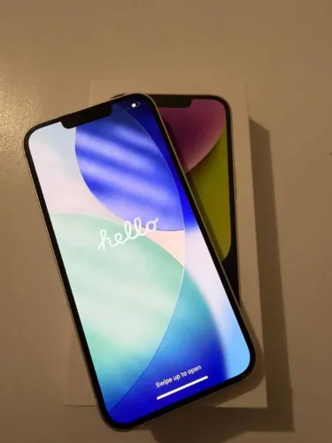 Vendo Iphone 14 128gb nunca foi aberto. Vai com cabo original, caixa e capinhas 