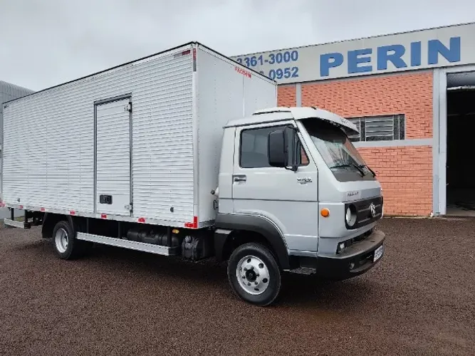 VW 8160 Unico dono furgao de 6.20mts 8-160 revisada